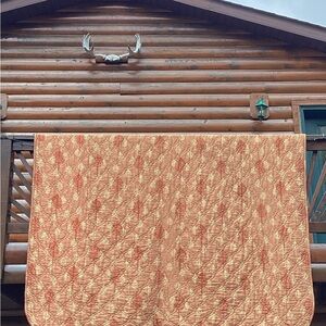 Stunning Comforter VNPLC hues of GOLD & Copper LEAVES